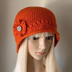 New Handmade Vintage style Cloche Winter Hat